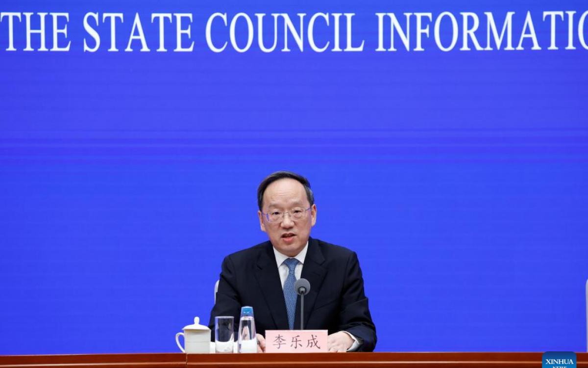 China Focus: Chinese manufacturing shines as global stabilizer, innovation driver